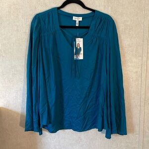Jessica Simpson Corsair Leslie boho long sleeve top size large. NWT